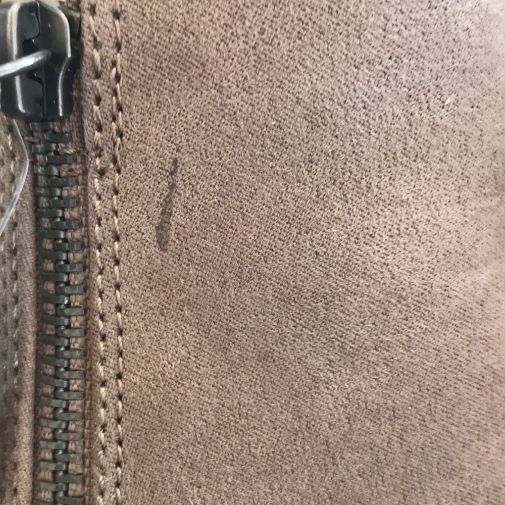 Universal Thread Booties - Picture 7 of 7